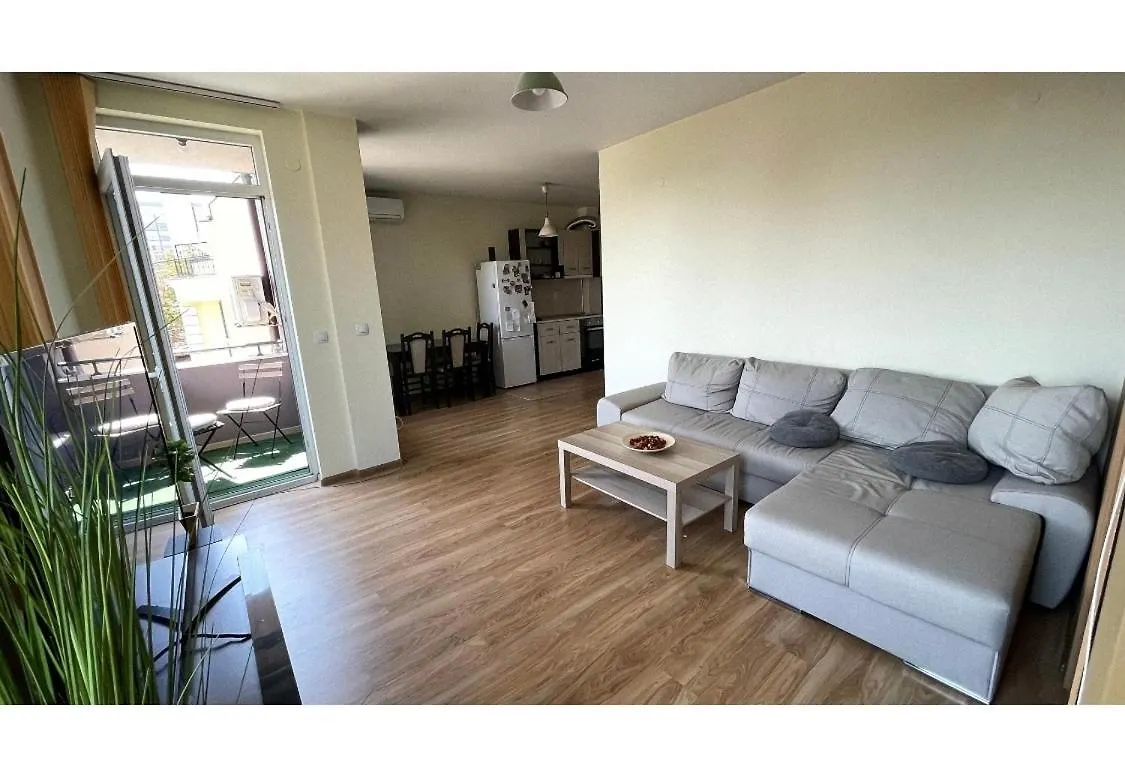 Very Cozy And Sunny Place Apartment Sofia